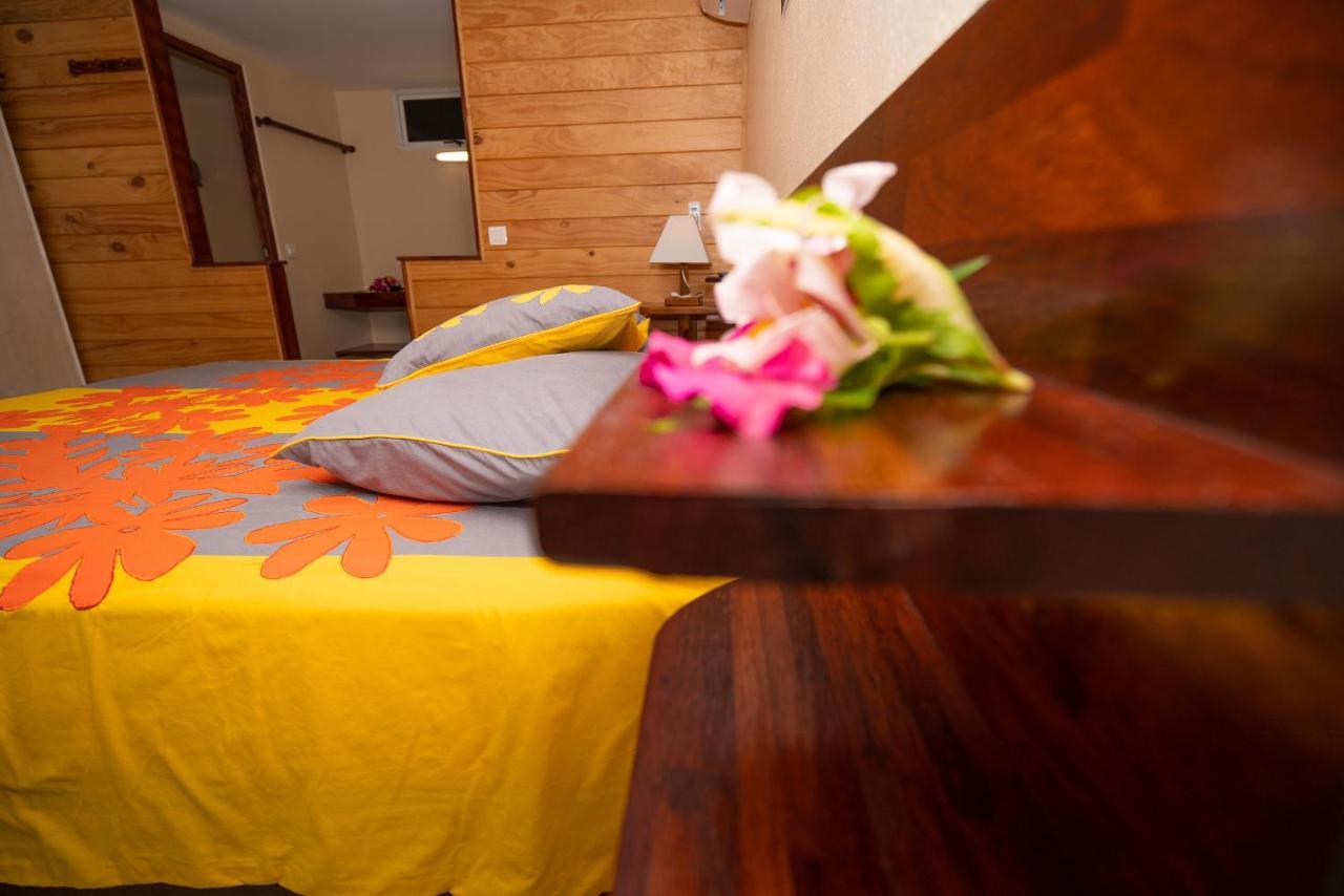 Bora Bora Holiday'S Lodge Εξωτερικό φωτογραφία