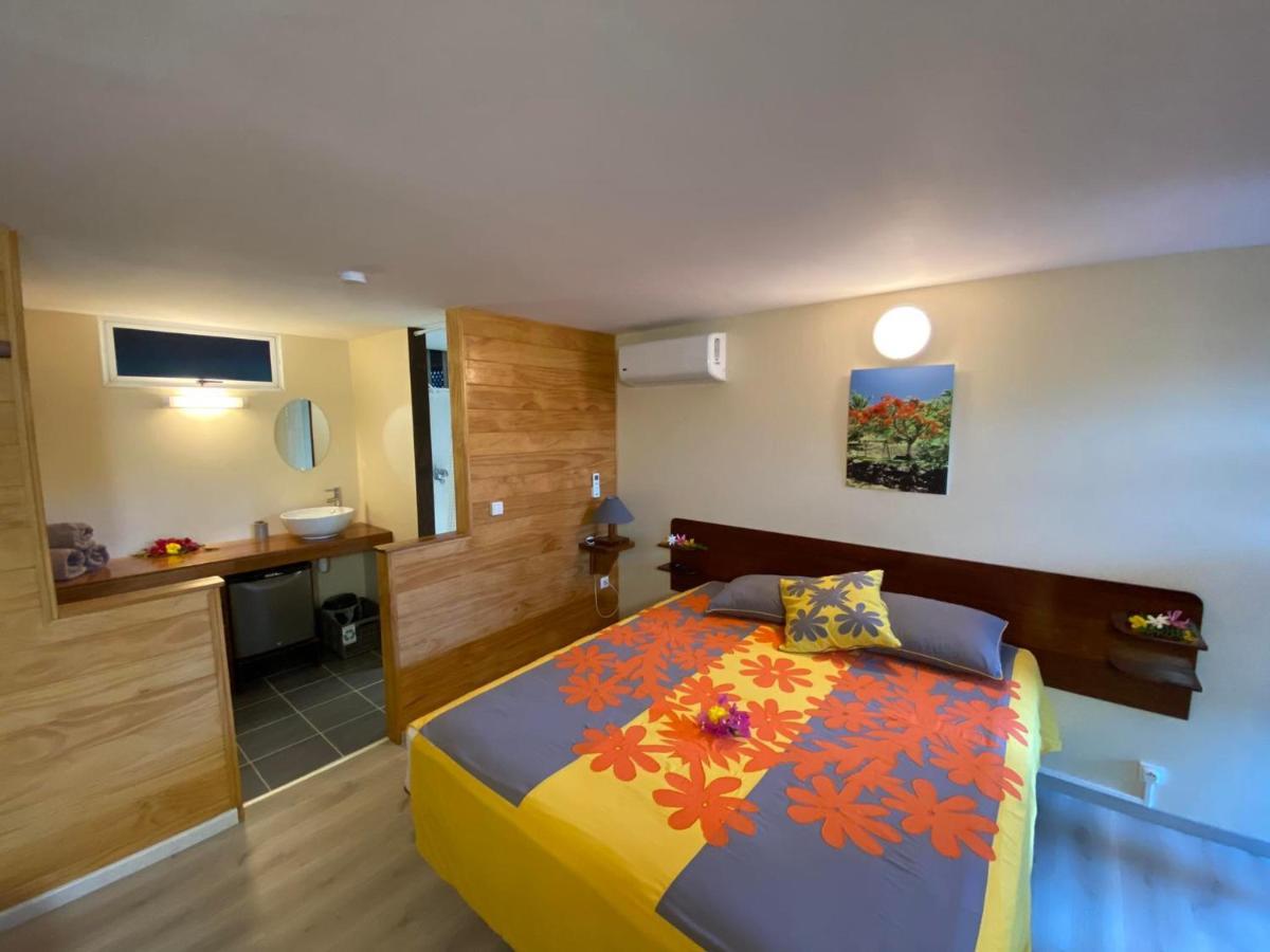 Bora Bora Holiday'S Lodge Εξωτερικό φωτογραφία